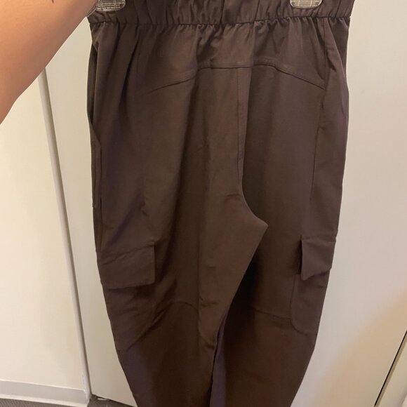 Lululemon Light Utilitech Cargo Pocket HR Pant Espresso Size 27 Great Condition - Picture 7 of 13